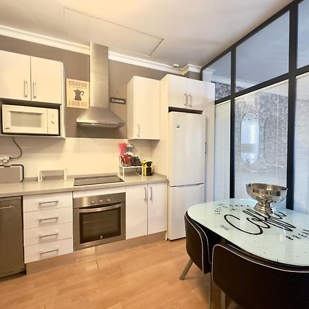 Urbe10 Plaza De Uncibay 3 Bedrooms Apatment Malaga Exterior photo