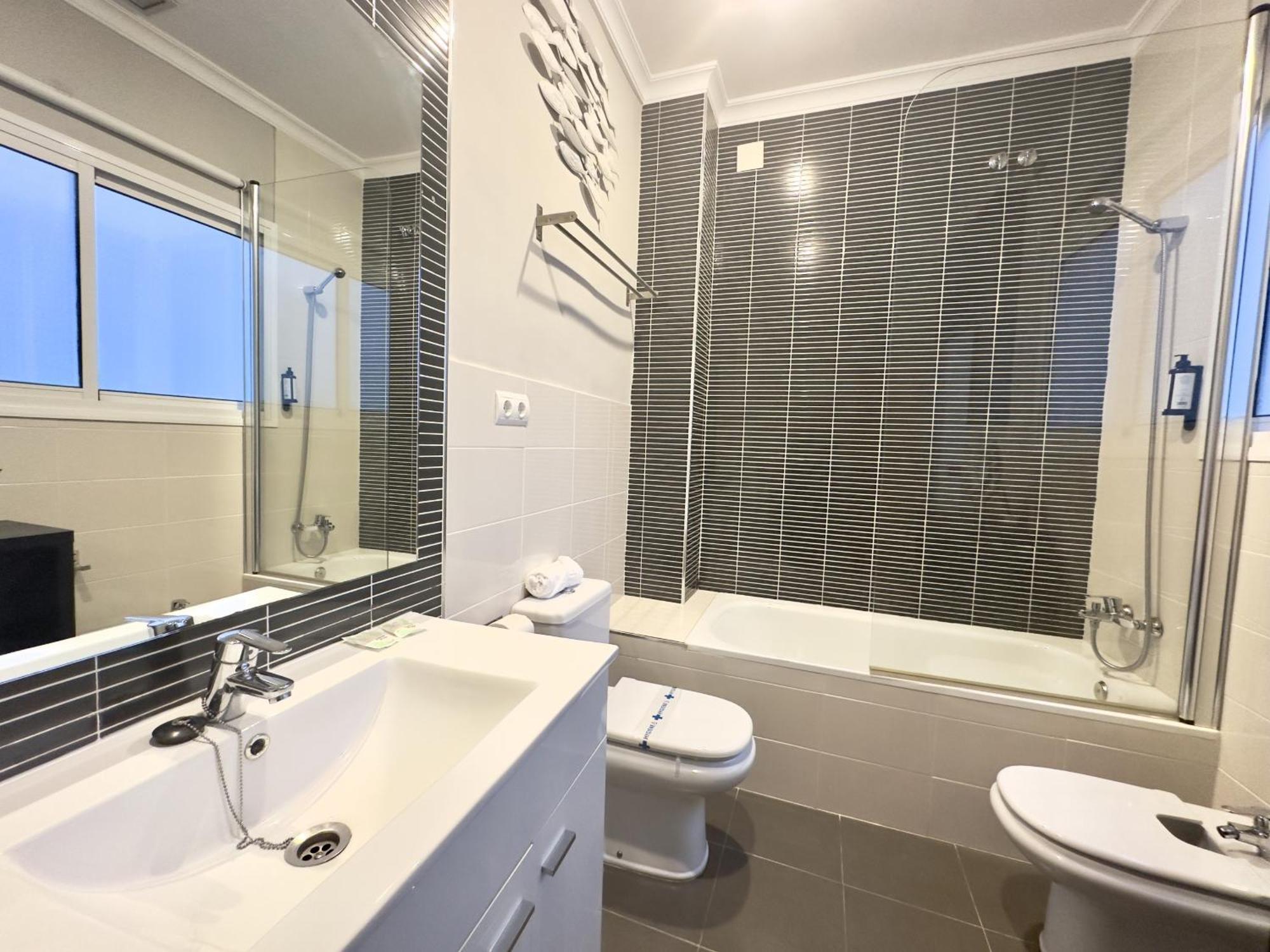 Urbe10 Plaza De Uncibay 3 Bedrooms Apatment Malaga Exterior photo