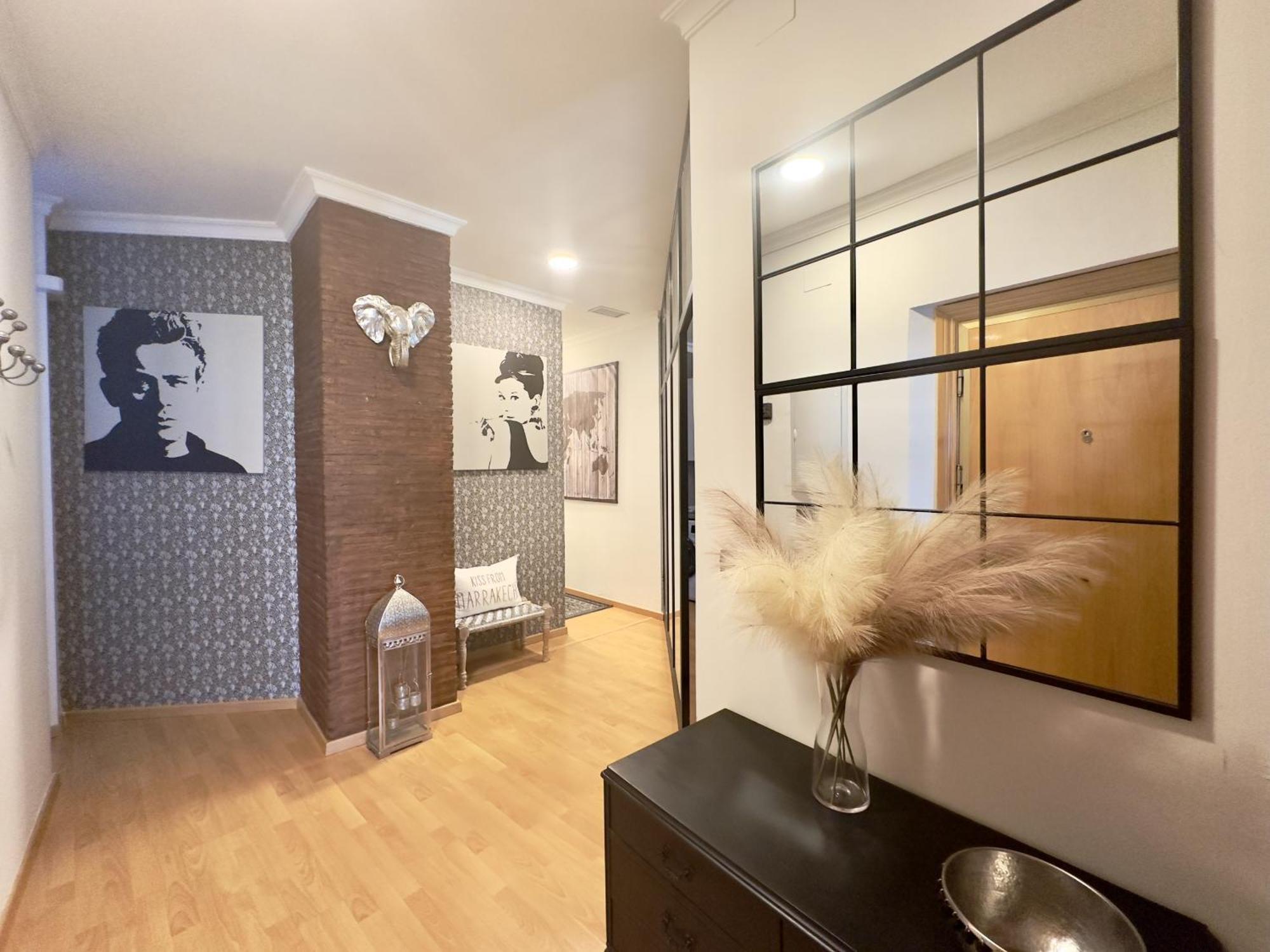 Urbe10 Plaza De Uncibay 3 Bedrooms Apatment Malaga Exterior photo
